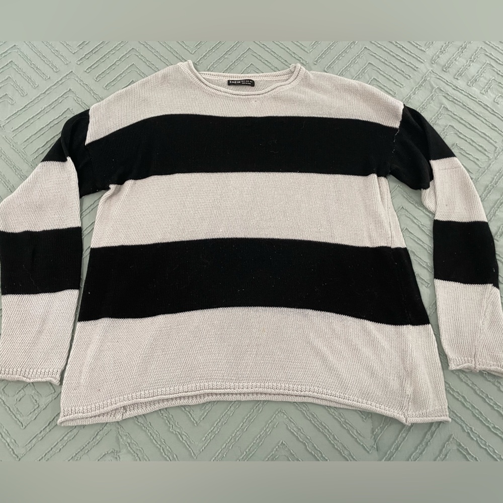 Drop Shoulder Color Block Sweater (size M)